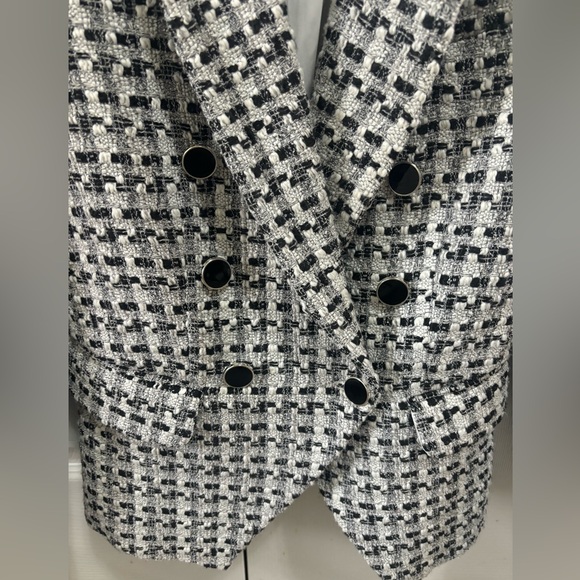 Fall Blazer - Picture 2 of 3